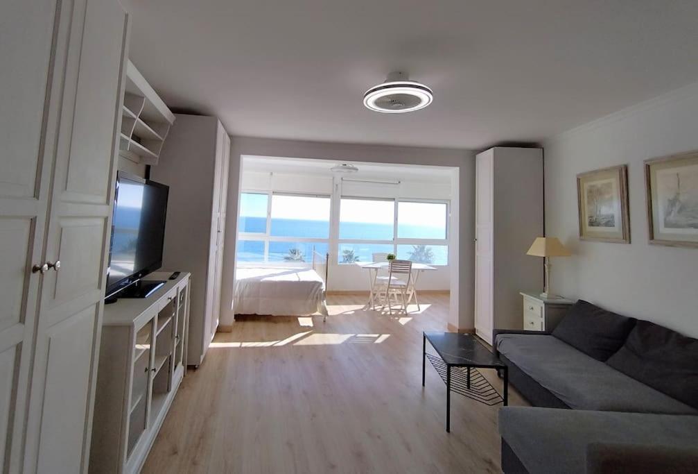 Estudio Con Increibles Vistas. Марбеля Екстериор снимка